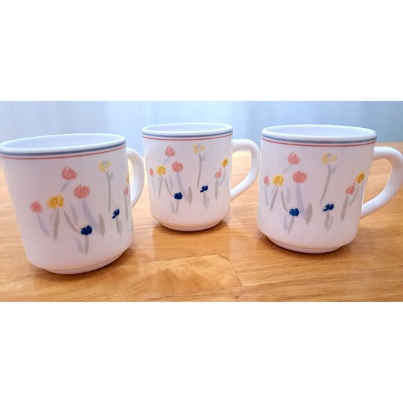 3 VTG Arcopal France Floral Mugs Coffee Cups Spring Easter Cottage Milk Glass - Picture 1 of 8